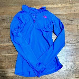 North face small 1/2 zip